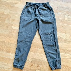 Athleta Farallon Jogger Sz. 2